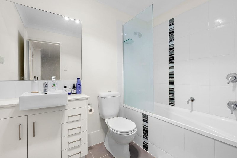 Photo - 68/46 Farinazzo Street, Richlands QLD 4077 - Image 8