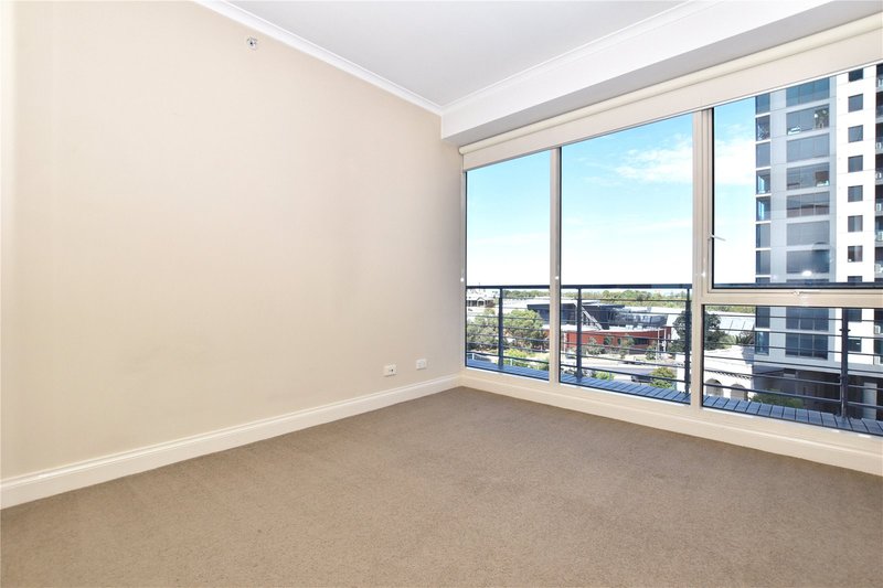 Photo - 68/632 St Kilda Road, Melbourne VIC 3004 - Image 2