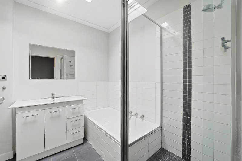 Photo - 6/866 Pascoe Vale Road, Glenroy VIC 3046 - Image 4