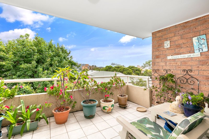 Photo - 6/88 Oaks Avenue, Dee Why NSW 2099 - Image 3