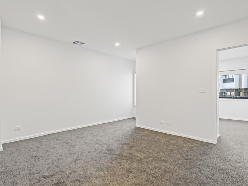 Photo - 68/8 Telfer Street, Coombs ACT 2611 - Image 7