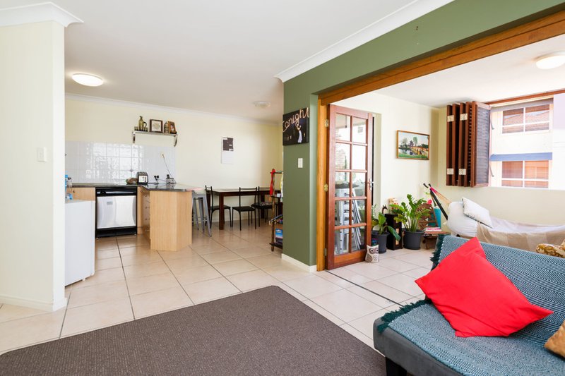 Photo - 6/89 Bayview Street, Runaway Bay QLD 4216 - Image 5