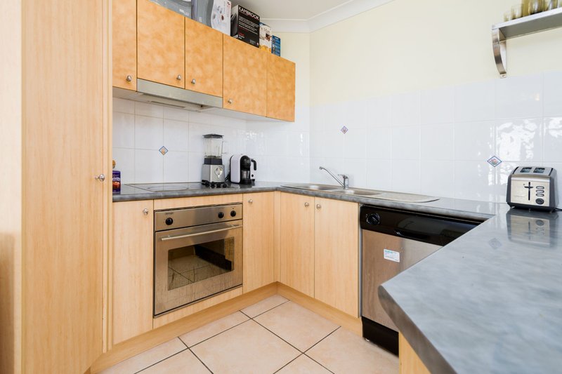 Photo - 6/89 Bayview Street, Runaway Bay QLD 4216 - Image 7