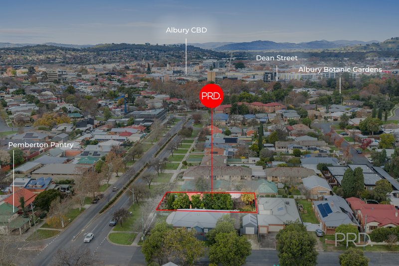 Photo - 689 Pemberton Street, Albury NSW 2640 - Image 2