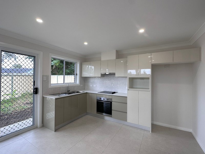 Photo - 68A Mariana Cres , Lethbridge Park NSW 2770 - Image 2