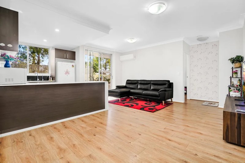 Photo - 6/8A Myrtle Street, Prospect NSW 2148 - Image 2