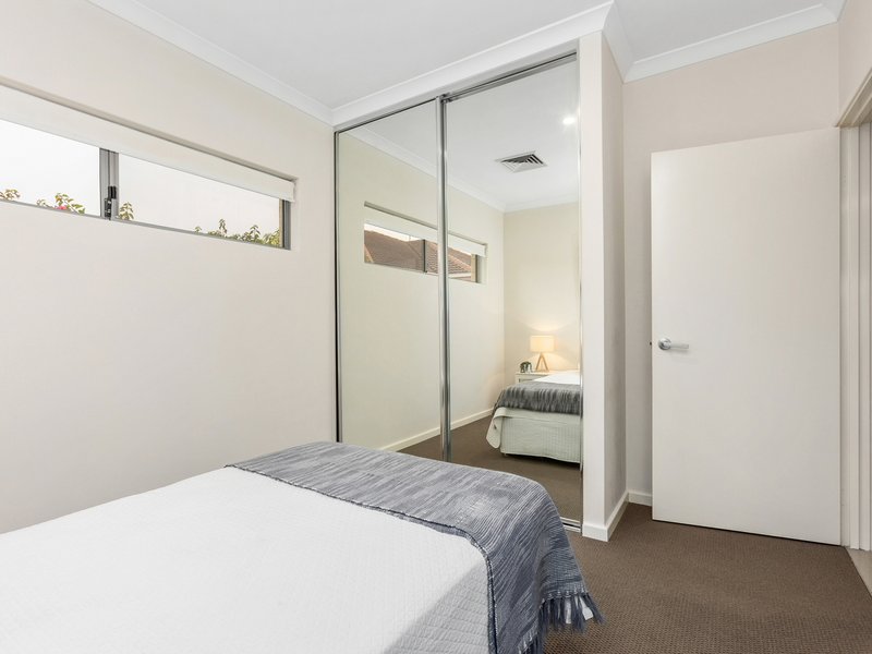 Photo - 68b Jubilee Street, Beckenham WA 6107 - Image 14
