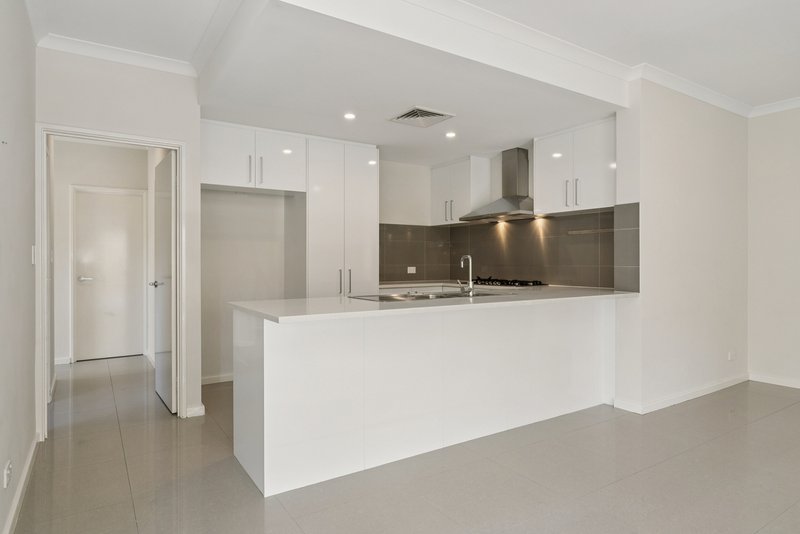 Photo - 68B Jubilee Street, Beckenham WA 6107 - Image 5