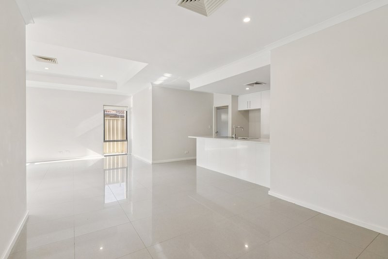 Photo - 68B Jubilee Street, Beckenham WA 6107 - Image 6