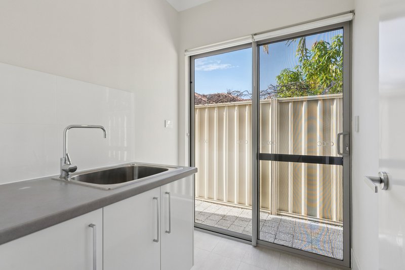 Photo - 68B Jubilee Street, Beckenham WA 6107 - Image 11