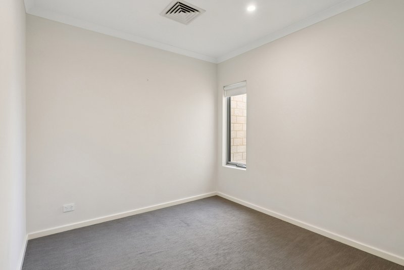 Photo - 68B Jubilee Street, Beckenham WA 6107 - Image 13