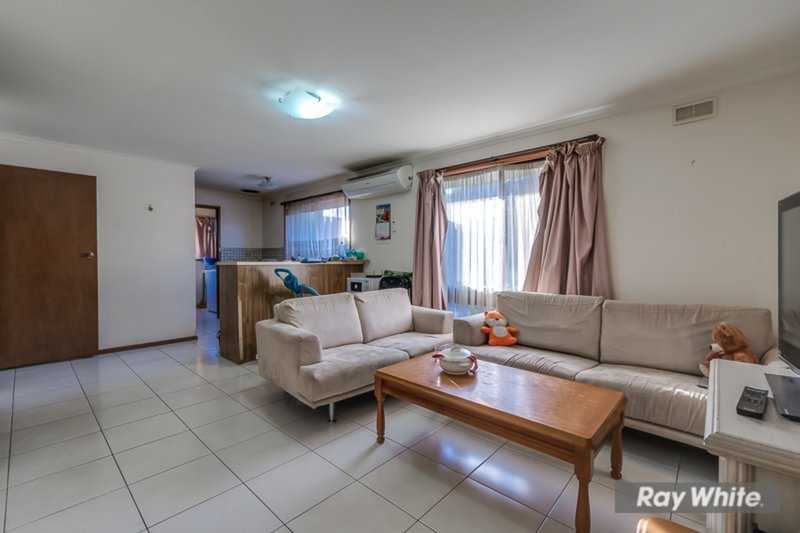 Photo - 6/9-11 Market Rd , Werribee VIC 3030 - Image 2