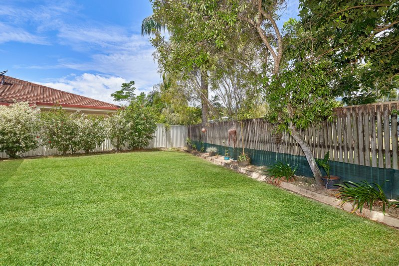 Photo - 6/9-11 Oyster Court, Trinity Beach QLD 4879 - Image 11