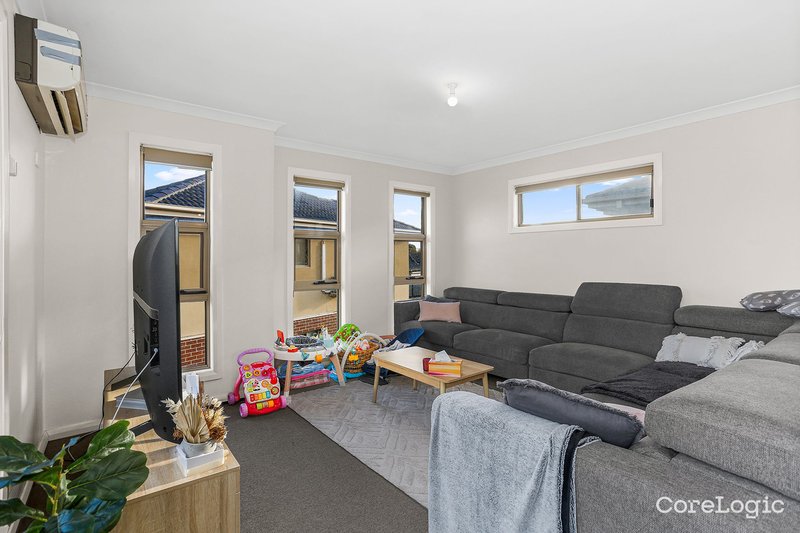 Photo - 6/9-19 Galton Circuit, Craigieburn VIC 3064 - Image 2