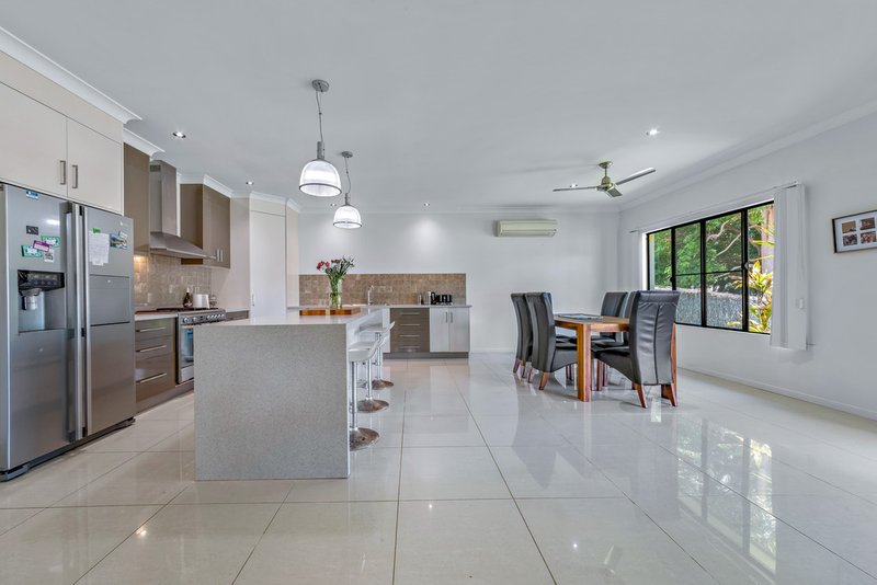 Photo - 69 Abell Road, Cannonvale QLD 4802 - Image 2