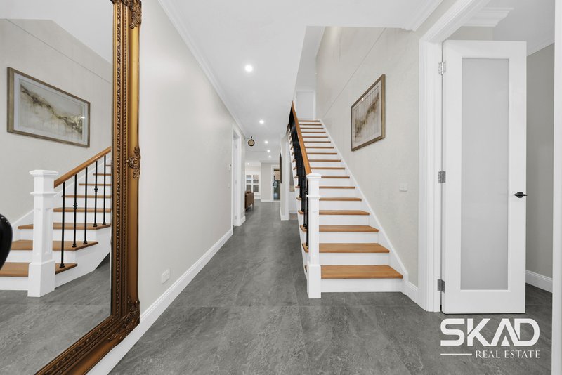 Photo - 69 Alloca Crescent, Donnybrook VIC 3064 - Image 2
