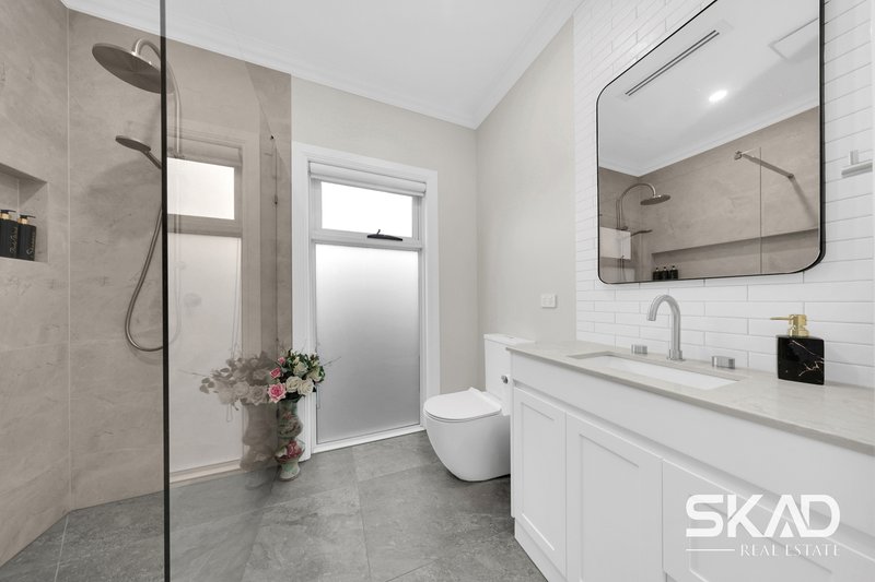 Photo - 69 Alloca Crescent, Donnybrook VIC 3064 - Image 4