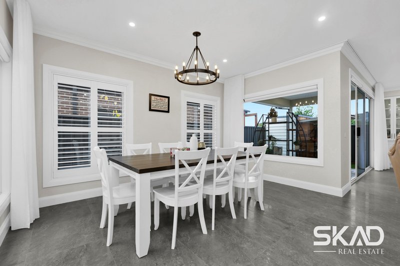 Photo - 69 Alloca Crescent, Donnybrook VIC 3064 - Image 8