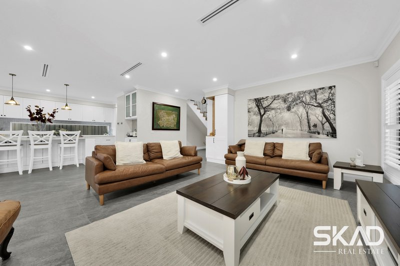 Photo - 69 Alloca Crescent, Donnybrook VIC 3064 - Image 9