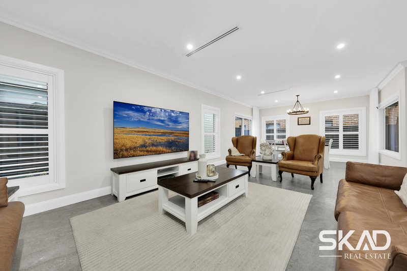 Photo - 69 Alloca Crescent, Donnybrook VIC 3064 - Image 11