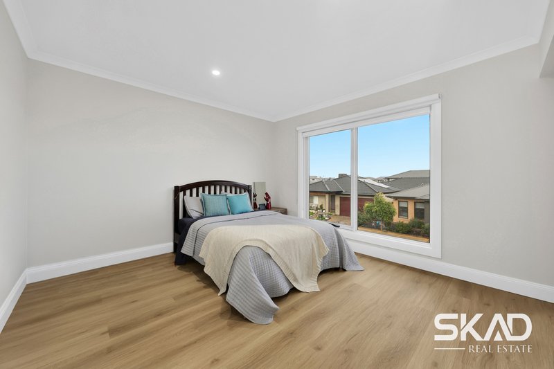 Photo - 69 Alloca Crescent, Donnybrook VIC 3064 - Image 18