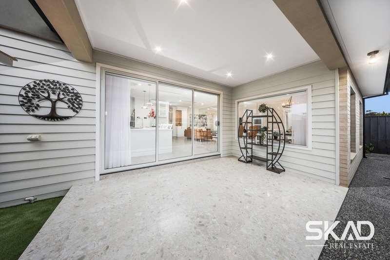 Photo - 69 Alloca Crescent, Donnybrook VIC 3064 - Image 24