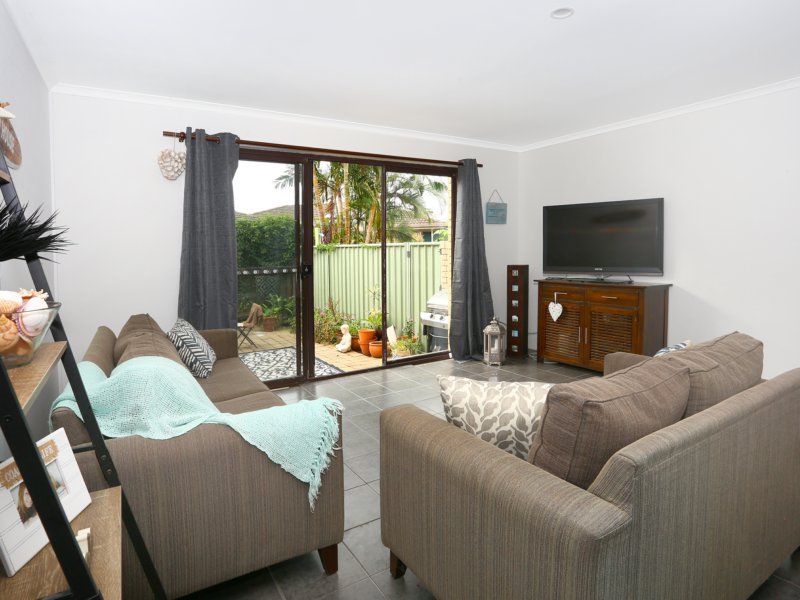 Photo - 6/9 Aquila Crt , Mermaid Waters QLD 4218 - Image 10