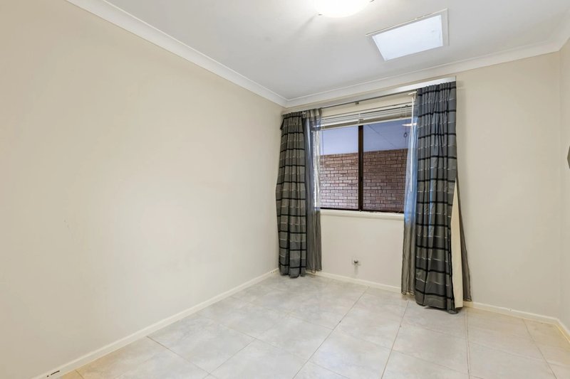 Photo - 69 Aveley Street, Willetton WA 6155 - Image 10