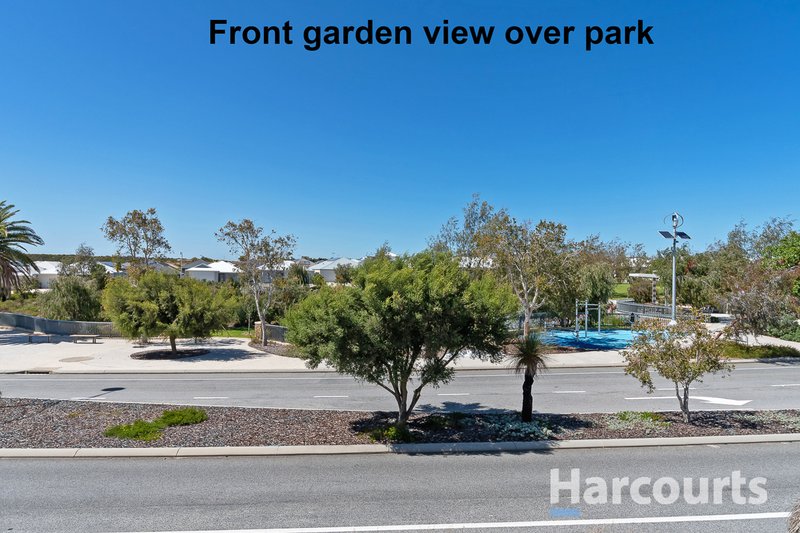 Photo - 69 Aviator Boulevard, Clarkson WA 6030 - Image 3