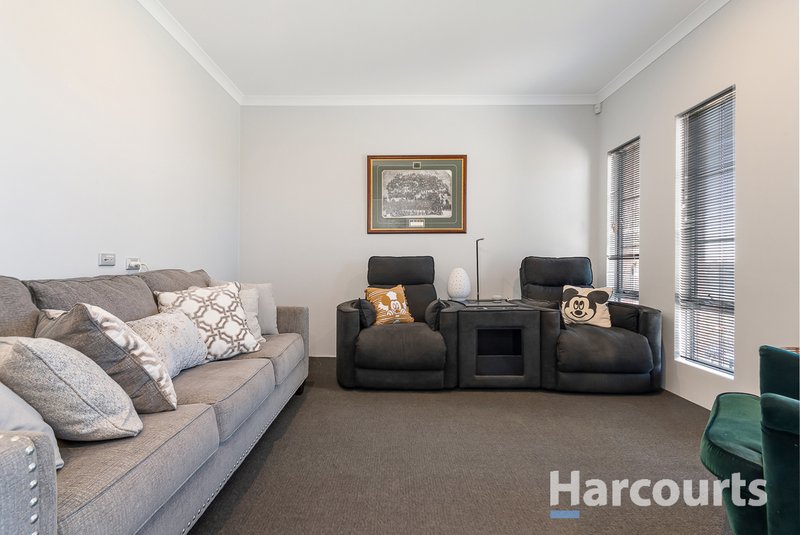 Photo - 69 Aviator Boulevard, Clarkson WA 6030 - Image 8