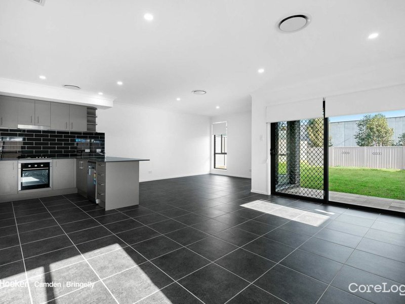 Photo - 69 Barrett Street, Gregory Hills NSW 2557 - Image 3