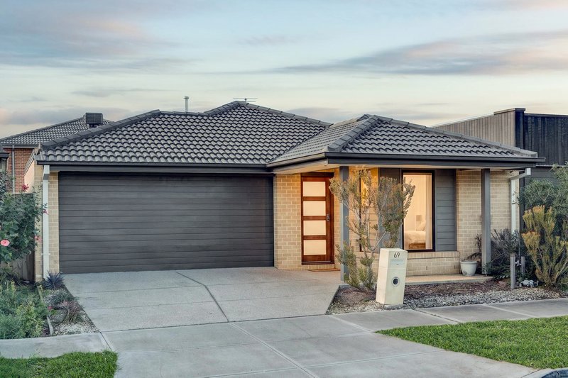 Photo - 69 Bassett Avenue, Wyndham Vale VIC 3024 - Image 1