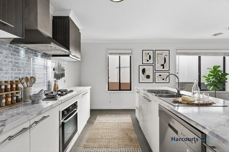 Photo - 69 Bassett Avenue, Wyndham Vale VIC 3024 - Image 6