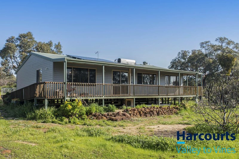 Photo - 69 Blue Squill Drive, Lower Chittering WA 6084 - Image 2