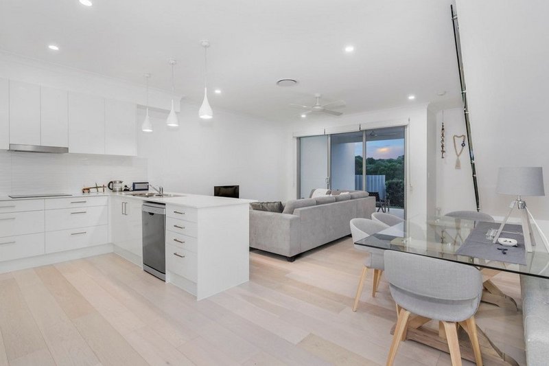 Photo - 6/9 Bottle Brush Circuit, Coomera QLD 4209 - Image 6
