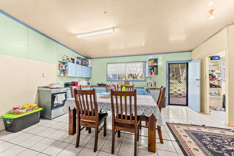 Photo - 69 Brisbane Road, Bundamba QLD 4304 - Image 7