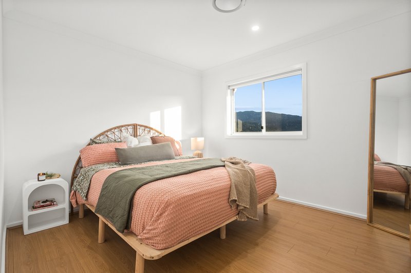 Photo - 69 Bristlebird Drive, Calderwood NSW 2527 - Image 7