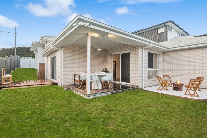 Photo - 69 Bristlebird Drive, Calderwood NSW 2527 - Image 13