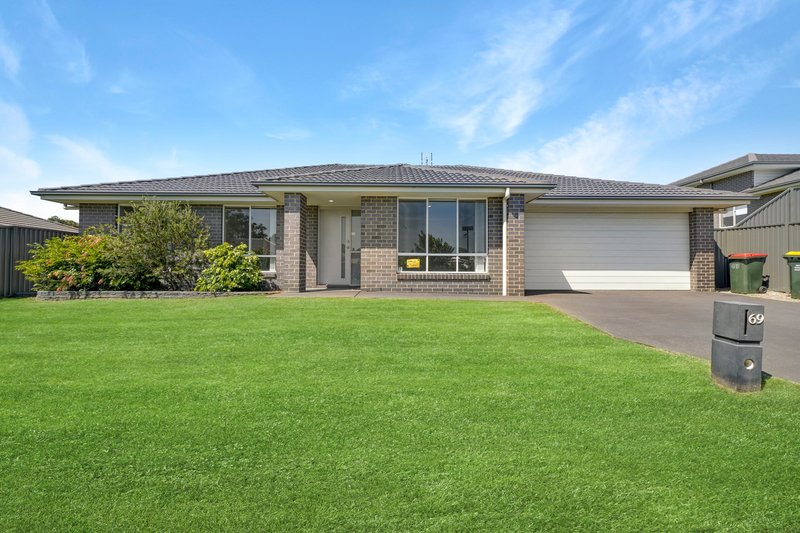 Photo - 69 Broad Street, Gillieston Heights NSW 2321 - Image 1