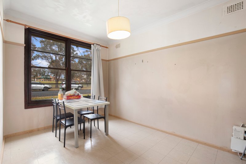 Photo - 69 Brown Street, Armidale NSW 2350 - Image 6