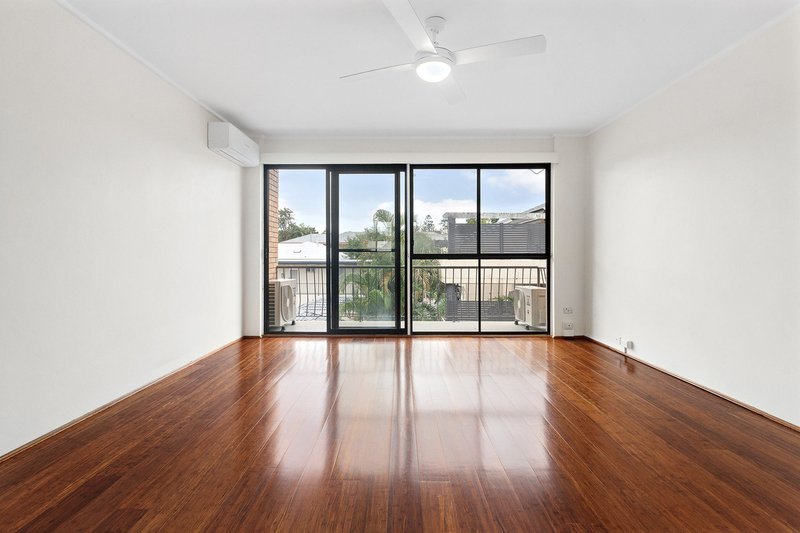 Photo - 6/9 Cadell Street, Toowong QLD 4066 - Image 2