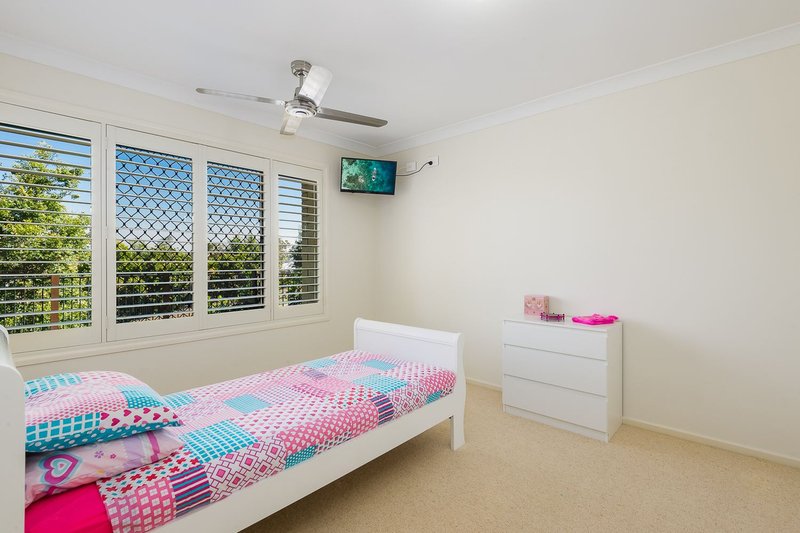 Photo - 69 Chapman Place, Oxley QLD 4075 - Image 9