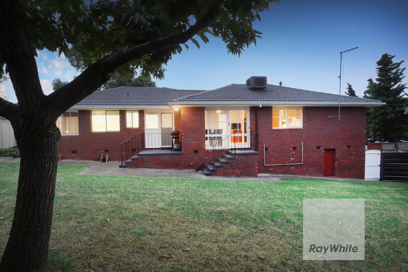 Photo - 69 Clarke Drive, Gladstone Park VIC 3043 - Image 16