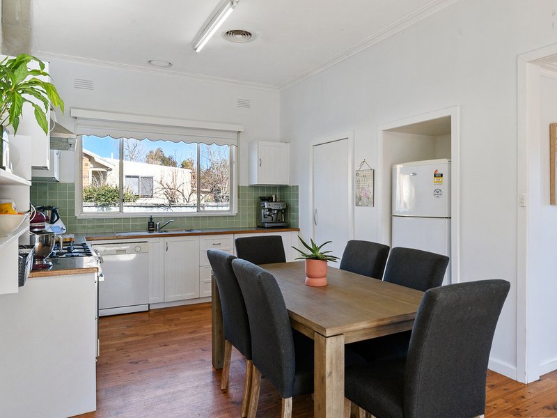 Photo - 69 Coish Avenue, Benalla VIC 3672 - Image 3