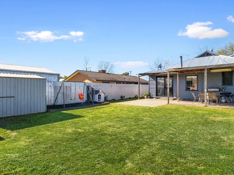 Photo - 69 Coish Avenue, Benalla VIC 3672 - Image 9