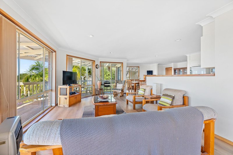 Photo - 69 Coogee Street, Tuross Head NSW 2537 - Image 6