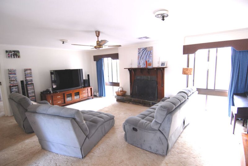 Photo - 69 Cooinda Lane, Deniliquin NSW 2710 - Image 4