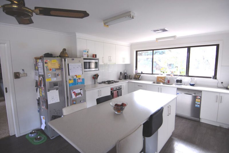 Photo - 69 Cooinda Lane, Deniliquin NSW 2710 - Image 5