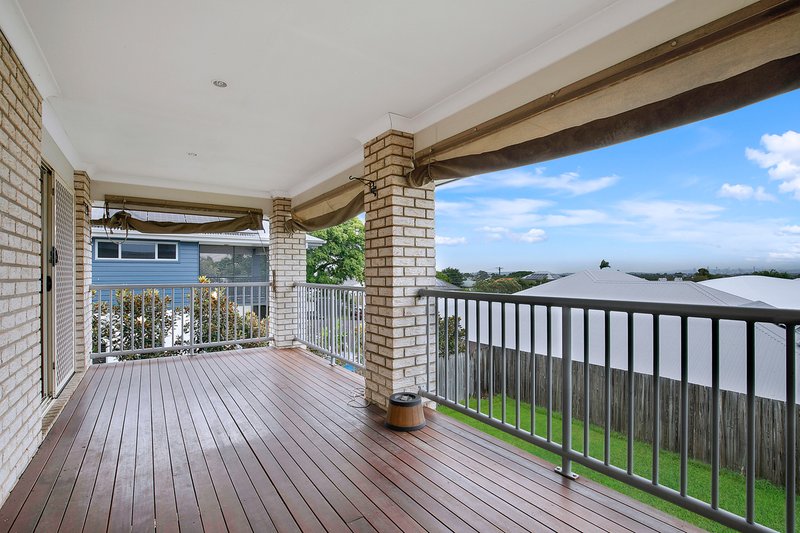 Photo - 69 Daisy Road, Manly West QLD 4179 - Image 4