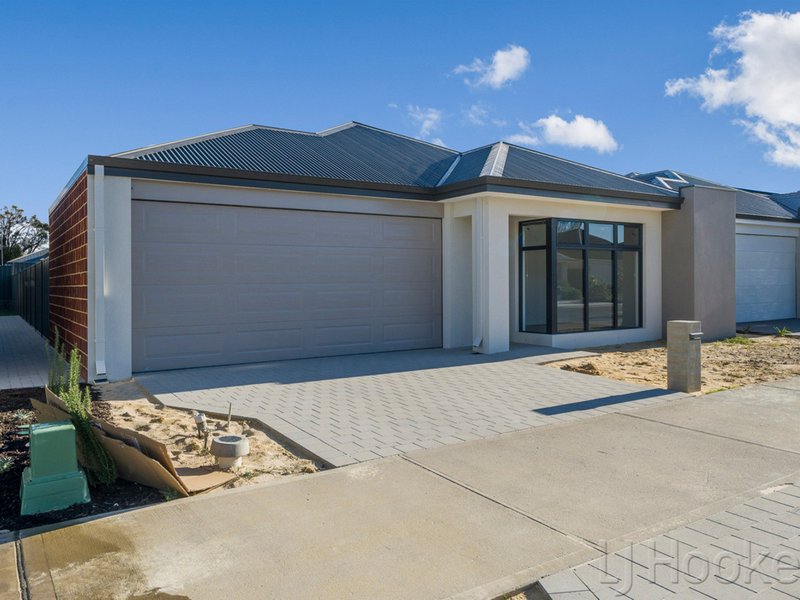 69 Denmark Loop, South Guildford WA 6055